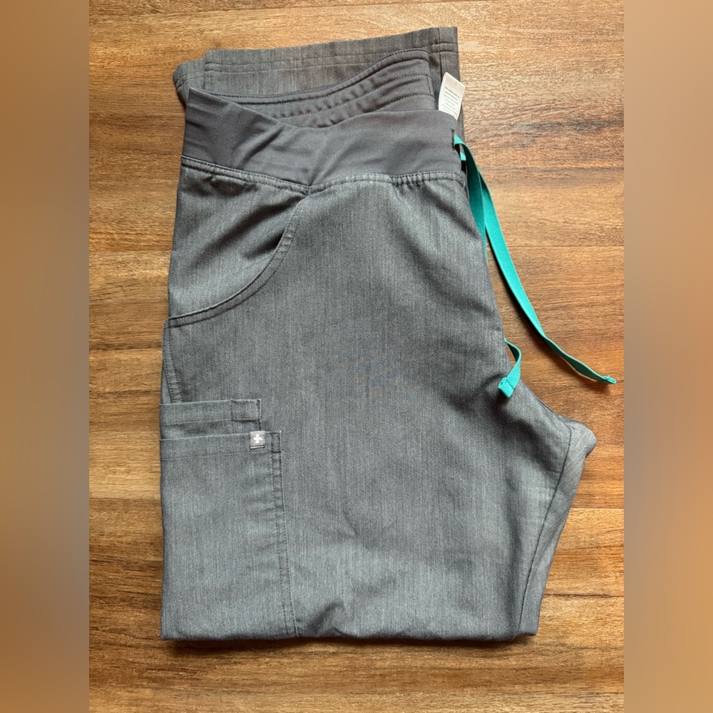 Figs graphite scrub pants